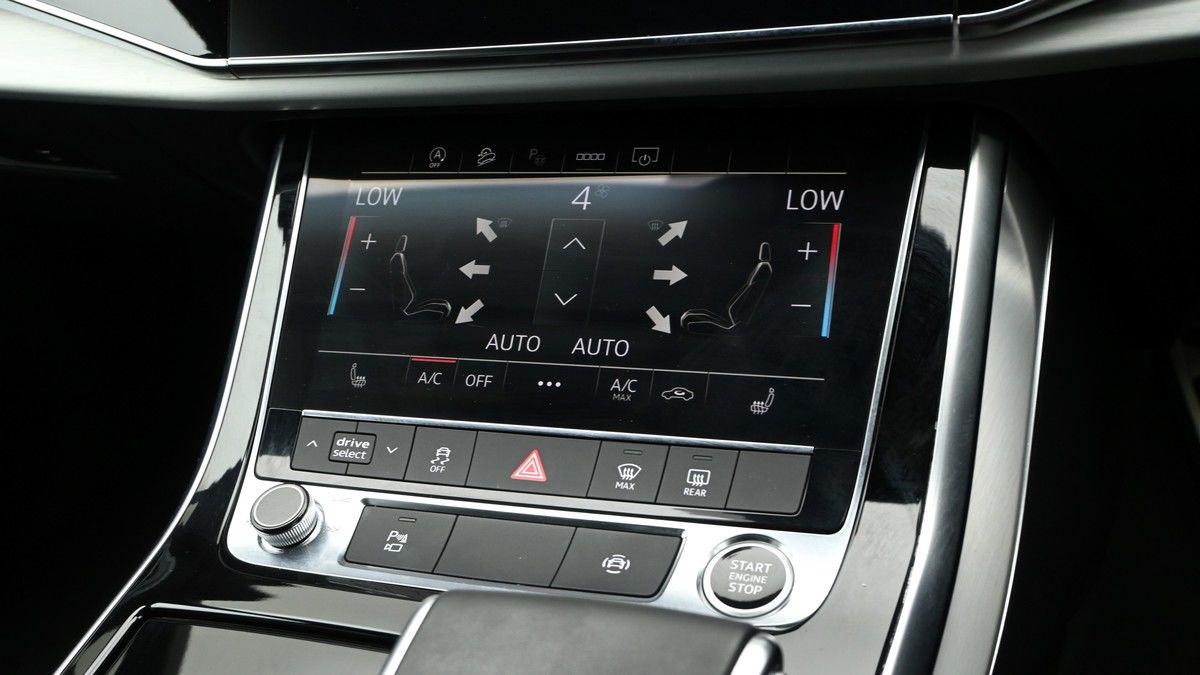 Audi Q7 Image 12