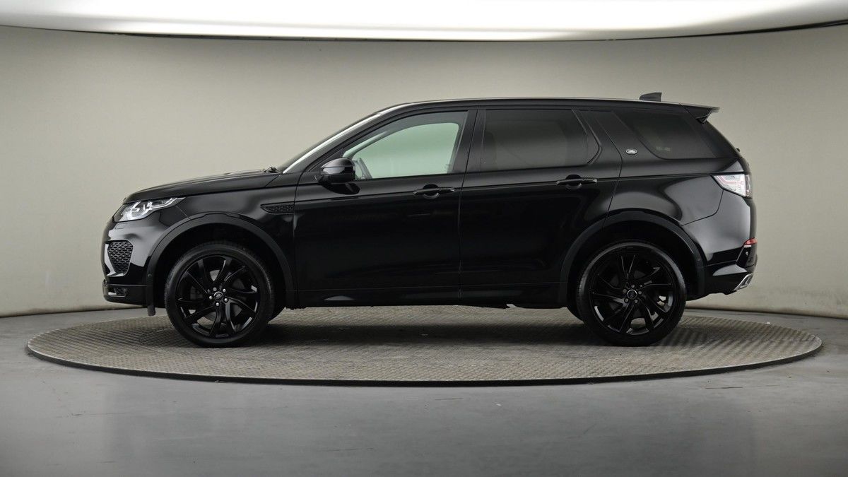 Land Rover Discovery Sport Image 23